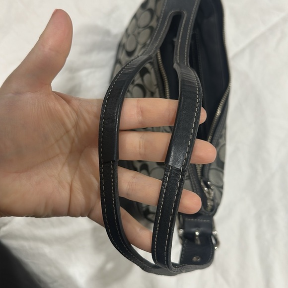 Coach East-West Legacy Jacquard Shoulder bag - Picture 7 of 12